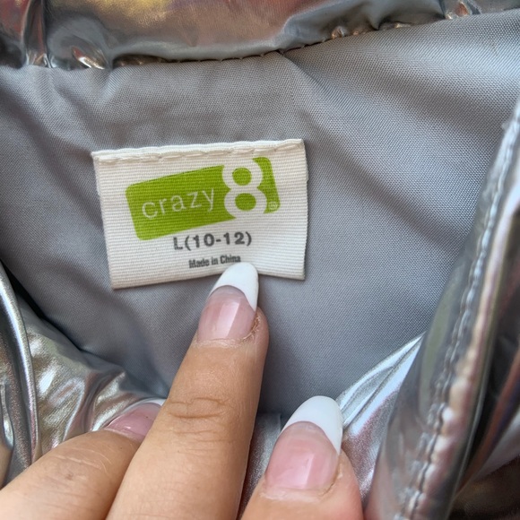 A silver jacket - Picture 2 of 4